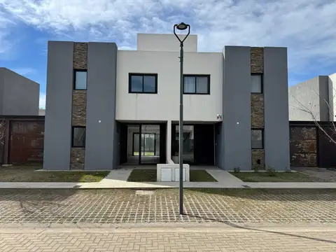 APTO BANCOR DUPLEX 3 DORM. HOUSING DE CATEGORÍA 
