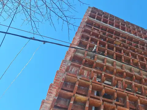 Calle 29 entre 37 y 38  al 200