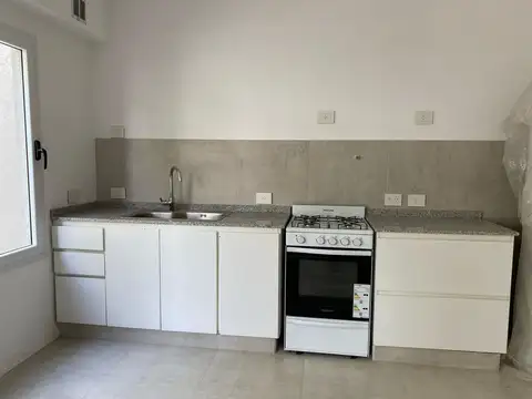 Depto Tipo Casa en Venta con 1 cocheras