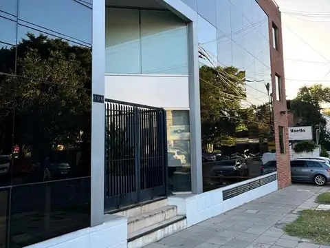 Local en Venta en San Isidro, USD 1.120.000