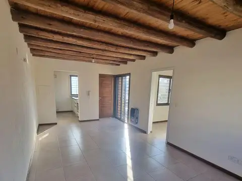 Departamento en Alquiler en Maipu, $ 700.000