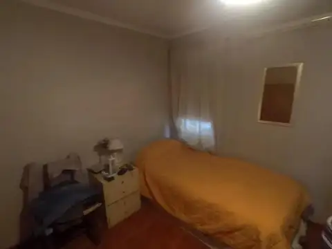 Depto Tipo Casa en Alquiler con 1 cocheras