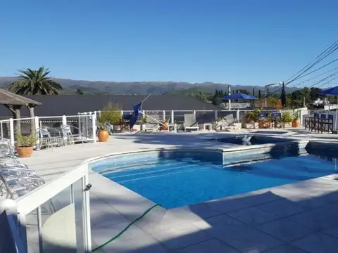 Hotel en Venta 120 años