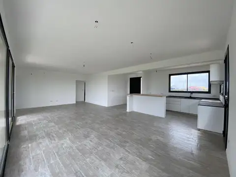 CASA | VENTA | A ESTRENAR | 4 AMBIENTES | BARRIO SAN SEBASTIAN, AREA 8