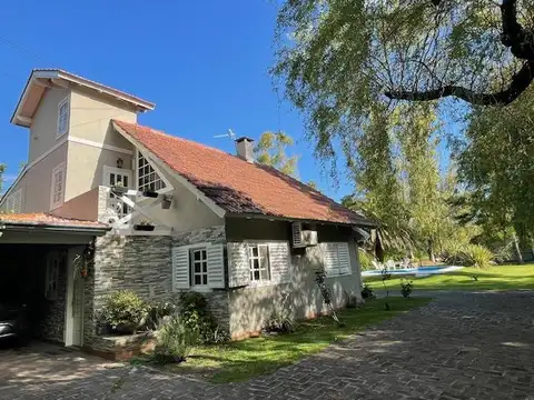 CASA CENTRICA EN VENTA, CLUB DE CAMPO EL MORO, MARCOS PAZ