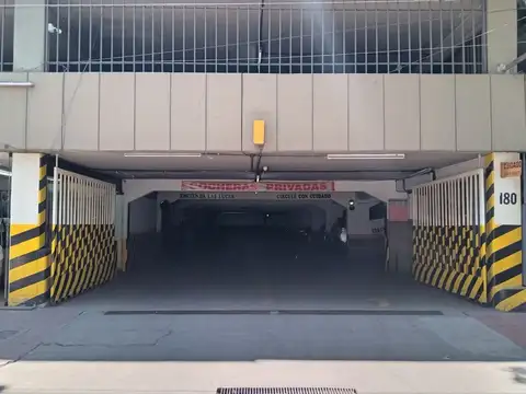 VENDO COCHERA MICROCENTRO