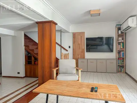 Depto Tipo Casa en Venta 75 años