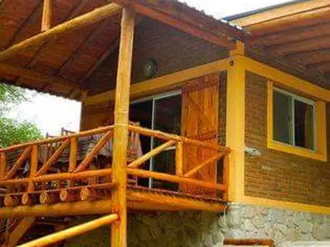 Ideal emprendimiento ! Se venden dos casas sobre Ruta 14, Hornillos, Traslasierra, Cordoba