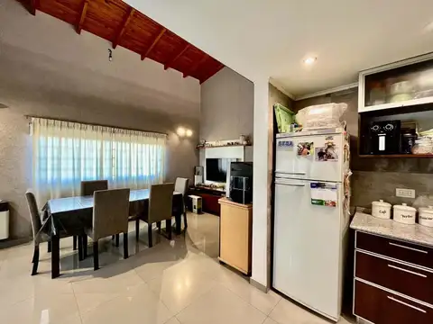 Casa en Venta en Villa Luzuriaga, USD 140.000