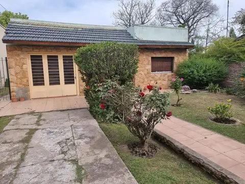 Casa  a reciclar Lote ideal inversión APTO CRÉDITO