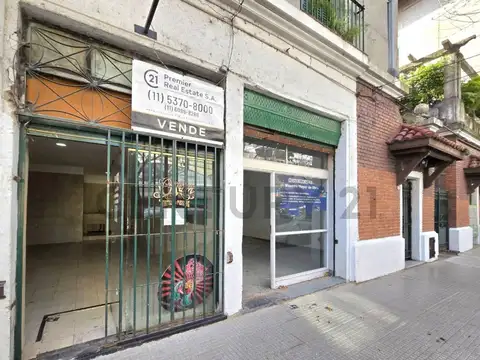 Venta 2 Locales  comercial en Flores 90 m2