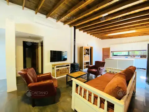 Casa en Venta en La Barra, USD 370.000