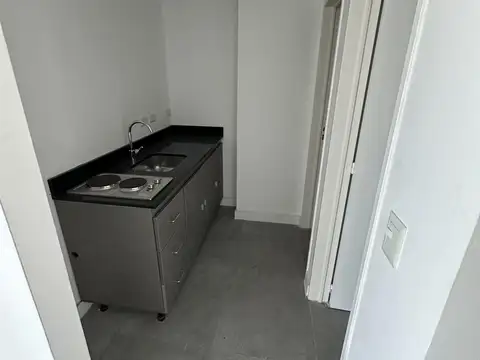 Oficina en alquiler en edificio Lex Tower, piso alto