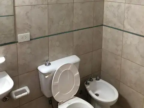 Galpon en Venta 25  mts Fondo