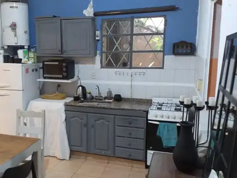 PH DOS AMBIENTES - AMPLIO Y LUMINOSO -  LIVING COMEDOR - COCINA - AMPLIO DORMITORIO DIVISIBLE -