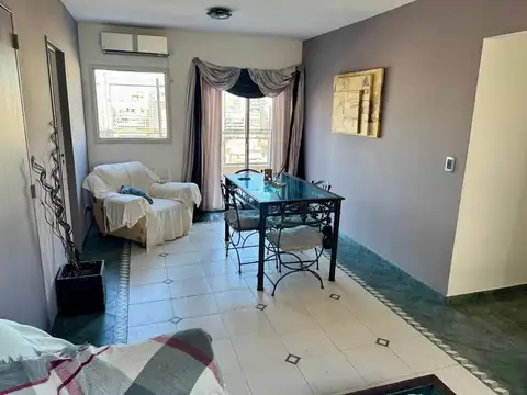 Departamento con terraza en venta en Caballito