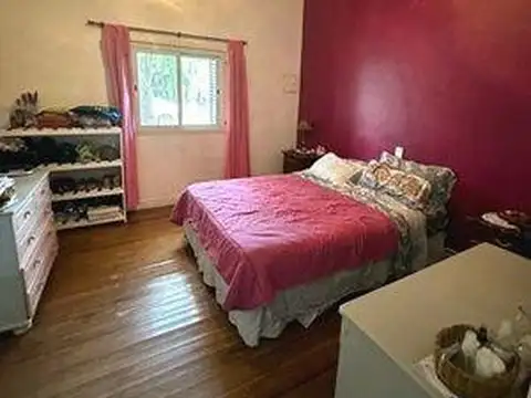 Casa 4 amb cochera mas local. 3 LOTES UNIFICADOS 