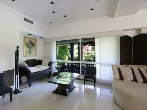 Casa 7 ambientes con 4 baños