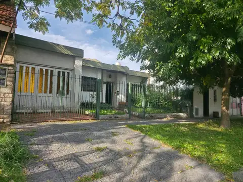 CASA EN VENTA EN LLAVALLOL