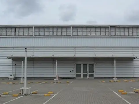 1.600 m2 Depósito en ALQUILER