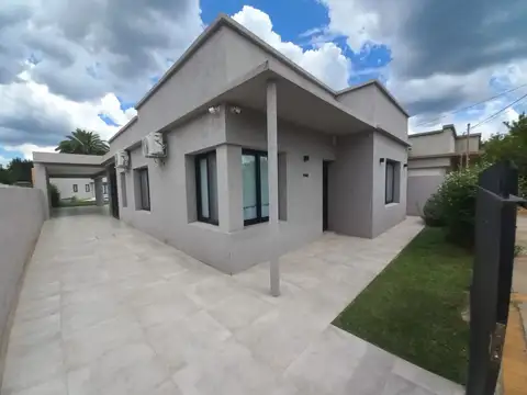 Casa en Venta en General las Heras, USD 240.000