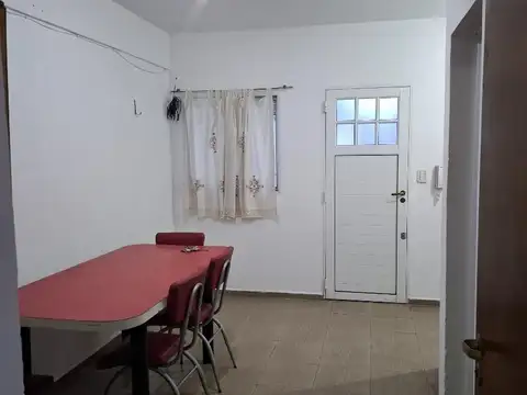 Departamento en Alquiler en Luis Agote, $ 350.000