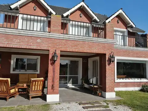 Casa en Alquiler de 3 dormitorios