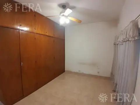 Depto Tipo Casa en Alquiler 40 años