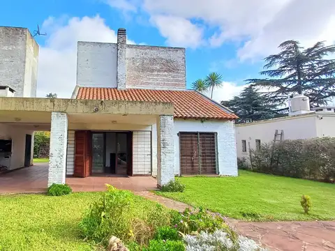 Casa en Venta en Pablo Nogues, USD 159.000