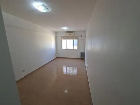 Ministro Ramón Carrillo 100