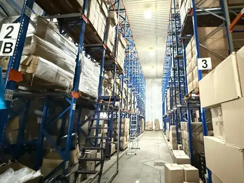 Galpon en Alquiler 116  mts Fondo