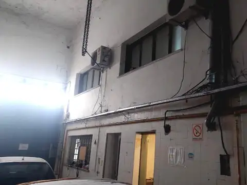 Galpon en Venta 8  mts Frente