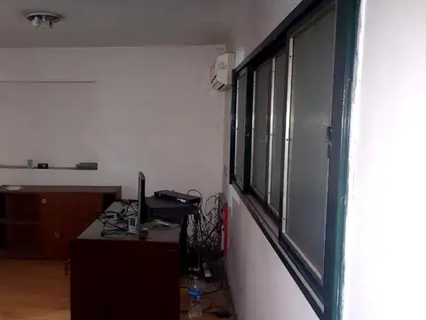 Constitución  al 2400