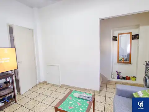 Depto Tipo Casa en Venta 50 años