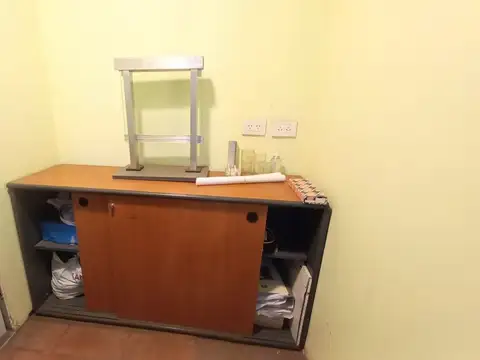 Galpon en Venta en Valentin Alsina, USD 99.900