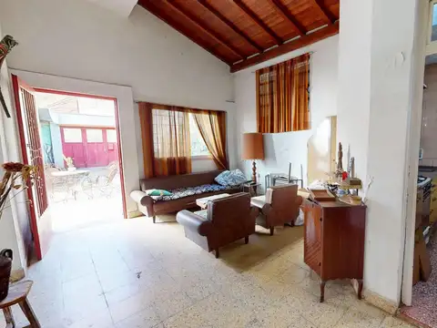 Casa en Venta con 1 cochera