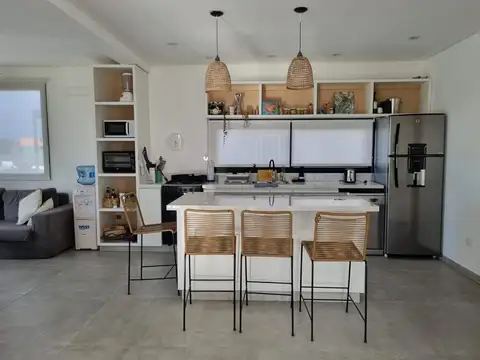 Casa en Alquiler en El Naudir, USD 3.500