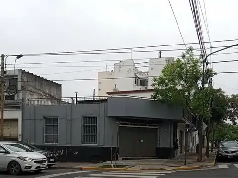 Constitución  al 3700