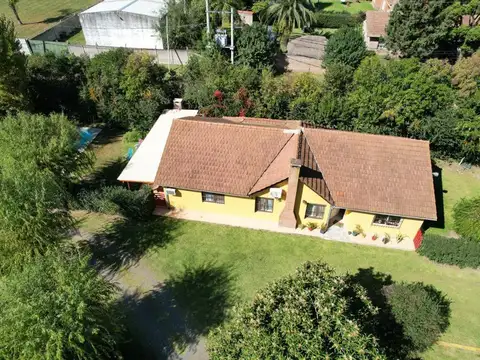 En venta Casa super luminosa de 4 ambientes en Country La Lonja, Del Viso