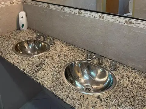 Doctor Luis Beláustegui e/ Fragata Presidente Sarmiento y Nicasio Oroño