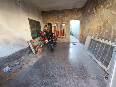 Julian de Leyva al 5900