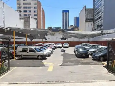 Terreno en Venta en Centro, USD 2.400.000