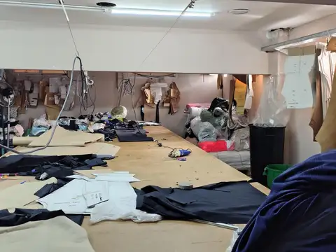 Galpon en Alquiler en Villa Lynch, USD 900