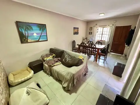 Depto Tipo Casa en Venta de 4 ambientes