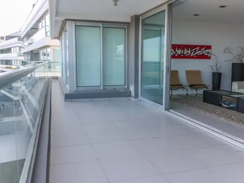 Departamento 5 ambientes con 4 baños