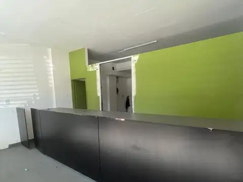 Local en Venta 40 años