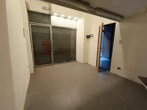 Local apto vivienda en alquiler Tucuman y S Martin