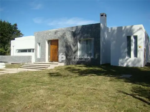 Casa en Venta en Punta del Este, USD 890.000