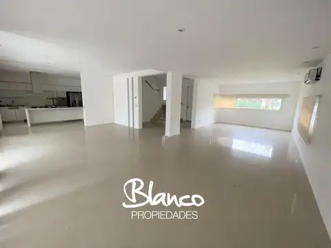 Casa en Venta al Noreste