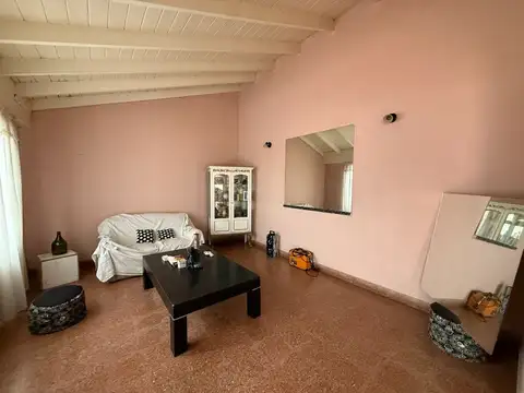 Local en Venta en Bernal, USD 230.000